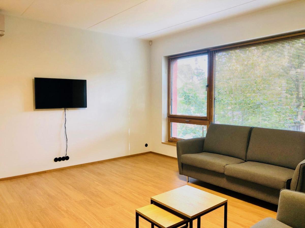 Self-Check-In Spacious 1 Bedroom Apartment With Free Parking ทาลลินน์ ภายนอก รูปภาพ